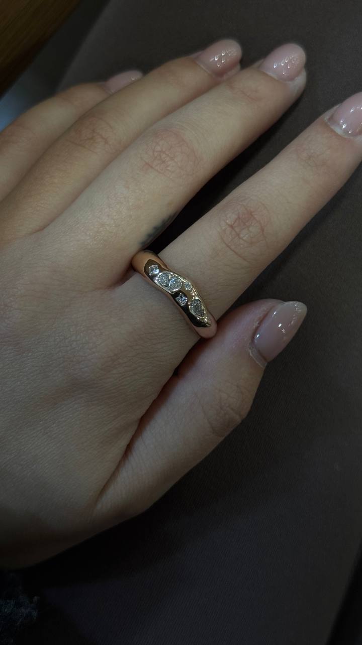 Astra ring 14k gold & diamonds