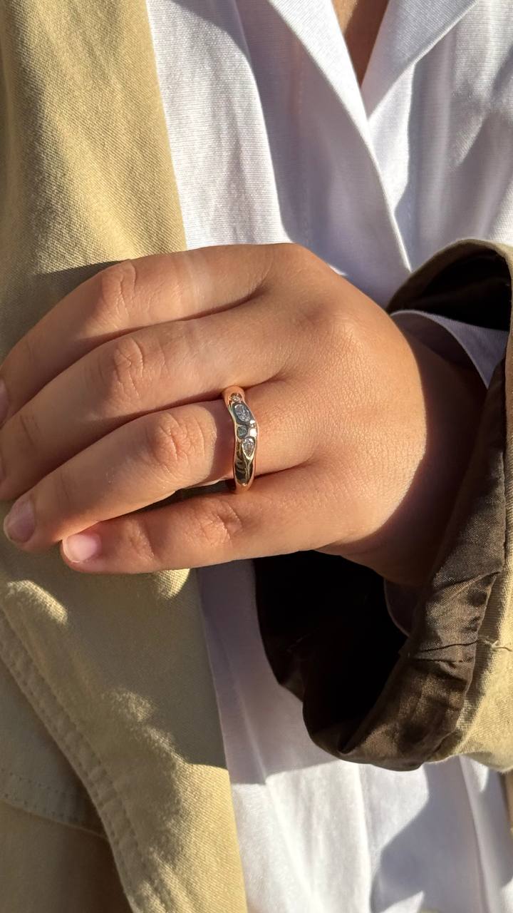 Astra ring 14k gold & diamonds