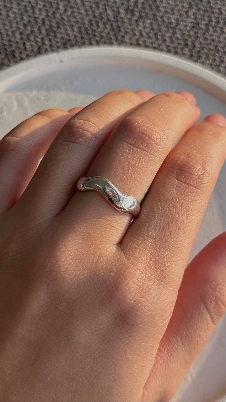 Vivian Ring