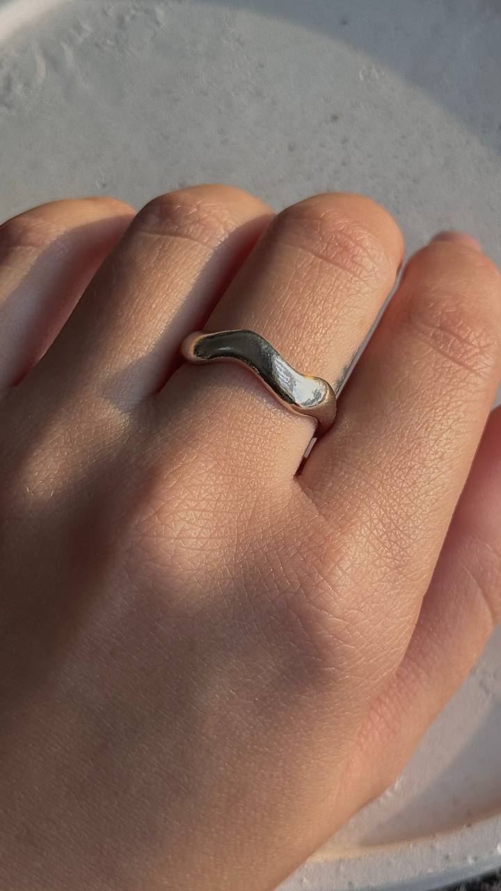 Vivian Ring