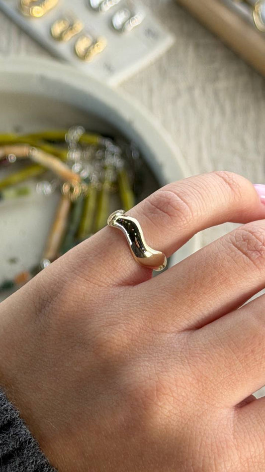 Vivian ring - 14K Gold